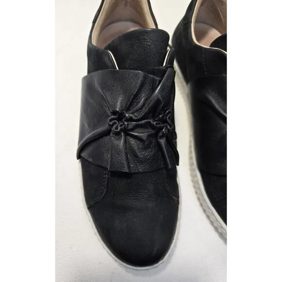 Miz Mooz Orbit Black Leather Sneakers Shoes Slip-0n with Bow Women SZ 38 M