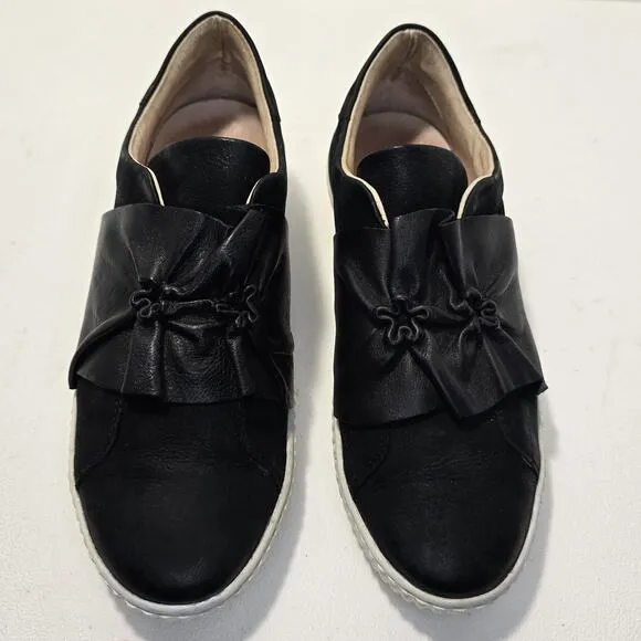 Miz Mooz Orbit Black Leather Sneakers Shoes Slip-0n with Bow Women SZ 38 M