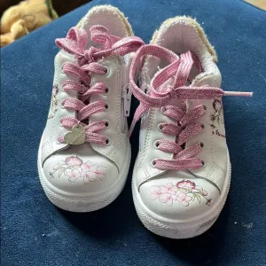 Monnalisa Floral White Sneakers with Pink Accents