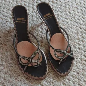 Moschino Cheap And Chic bow thong Sandals size 38.5