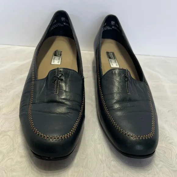 Munro American Lauren Kid Leather Loafers Slip On Shoes Low Heel Sz 9.5 Navy