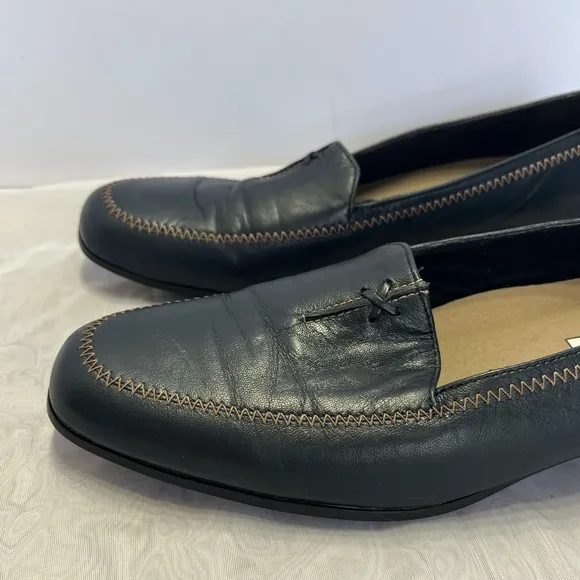 Munro American Lauren Kid Leather Loafers Slip On Shoes Low Heel Sz 9.5 Navy
