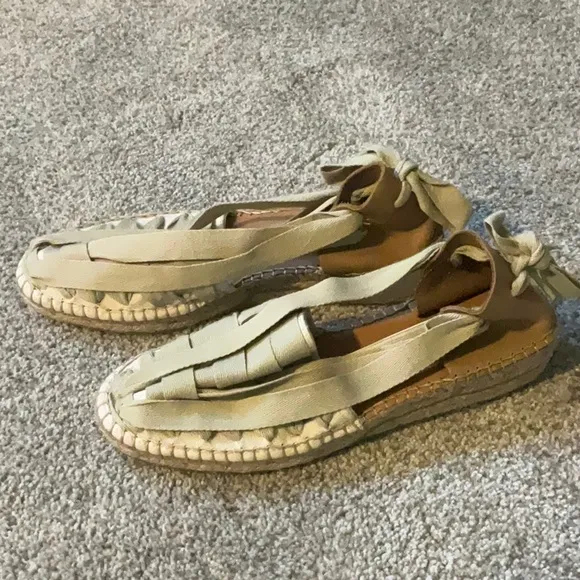 Naguisa Soc Espadrilles Beige and Leather EU 37