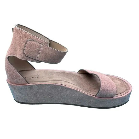 Naked Feet “Renzi” Women’s Blush Suede Wedge Comfort Sandals 9M