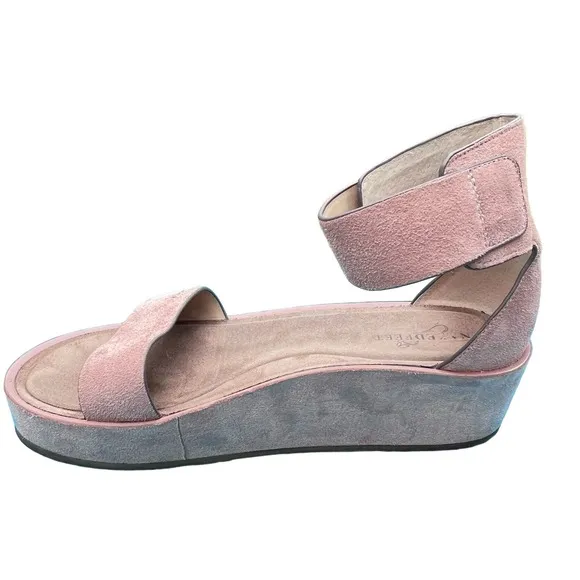 Naked Feet “Renzi” Women’s Blush Suede Wedge Comfort Sandals 9M