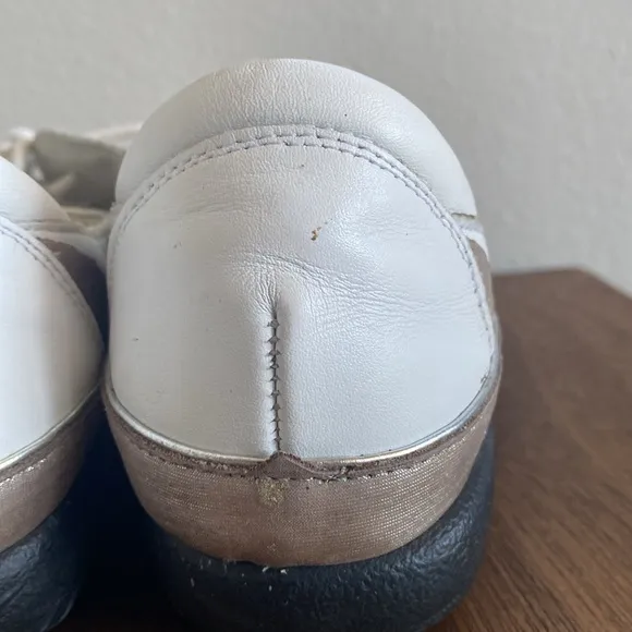 Naot Kumara White Leather Israel Women’s Lace Up Sneakers, size 38 / 7