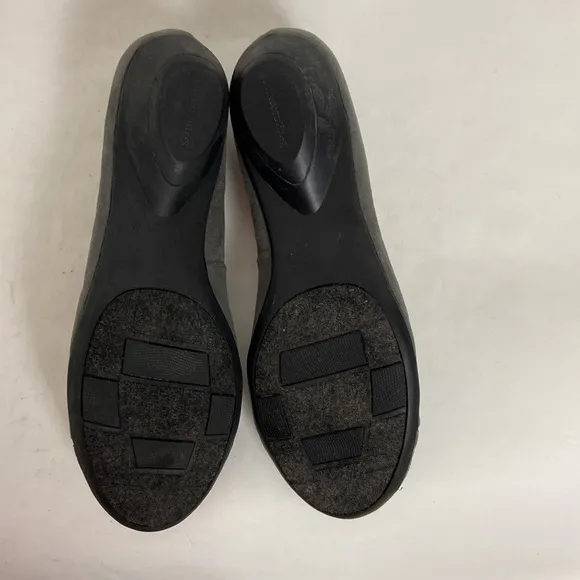 Naturalizer Hamley Gray Microsuede Lizard Print Closed Toe Loafer Flats