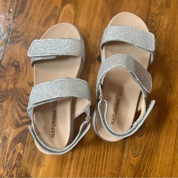 Naturino Jemes NEW SILVER GLITTER LEATHER SANDALS size 2.5-3 Little Girl