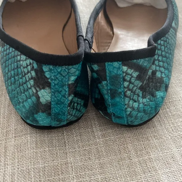 NEW Aerosoles -Catalina Blue Snake Print Ballet Flats
