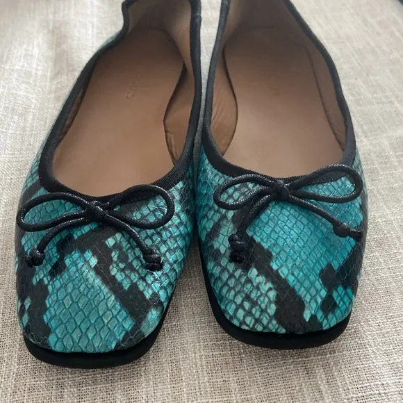 NEW Aerosoles -Catalina Blue Snake Print Ballet Flats