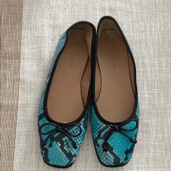 NEW Aerosoles -Catalina Blue Snake Print Ballet Flats