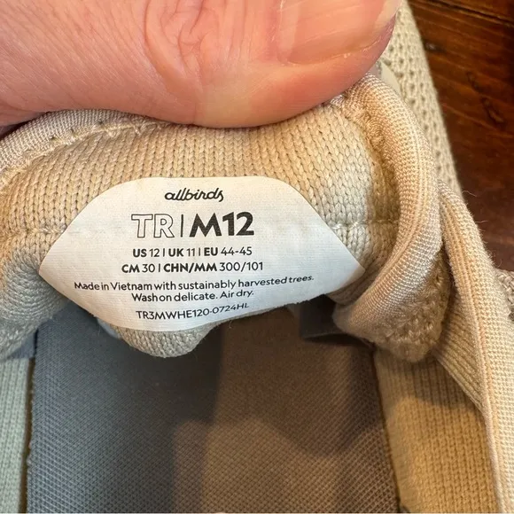NEW ALLBIRDS TREE RUNNERS LIGHT TAN SHOES ATHLETIC SNEAKERS MENS SIZE 12