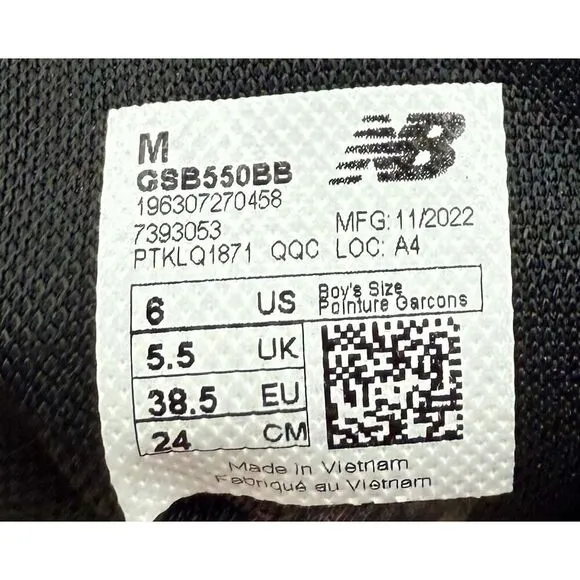 New Balance 550 Boy’s Size 6 Low Top Sneakers Black GSB550BB New