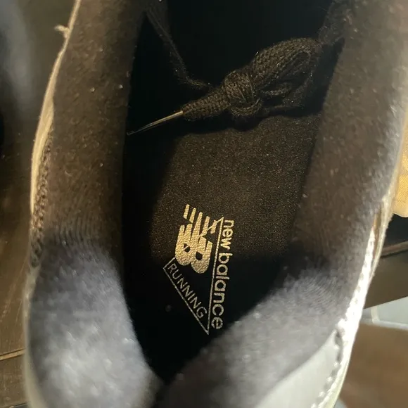 New Balance Gray and Black Sneakers 9060 size 6 Men size 7.5 Women