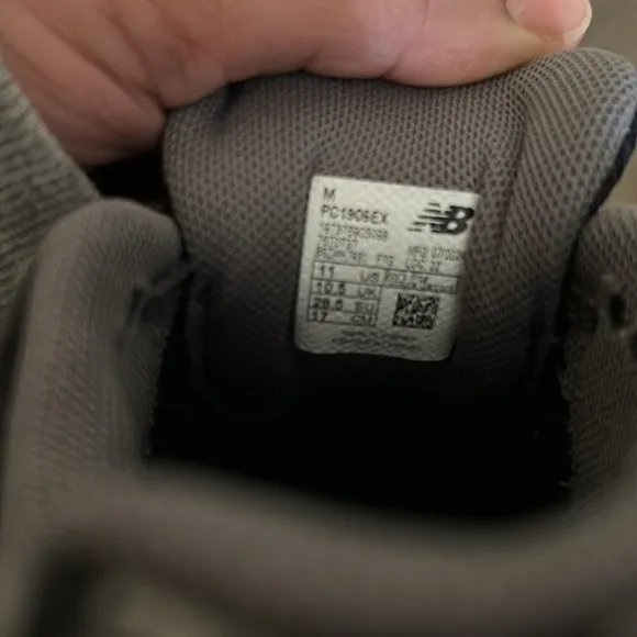 New Balance Kids' Black SneakersGENTLY WORN
