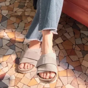 NEW Birkenstock Womens Kyoto Slide Sandals Taupe Size 41 / 10