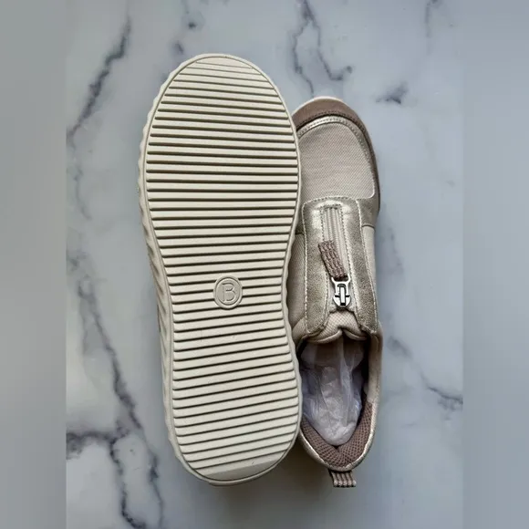 NEW Bzees Winner Washable Zipper Sneakers, Size 8