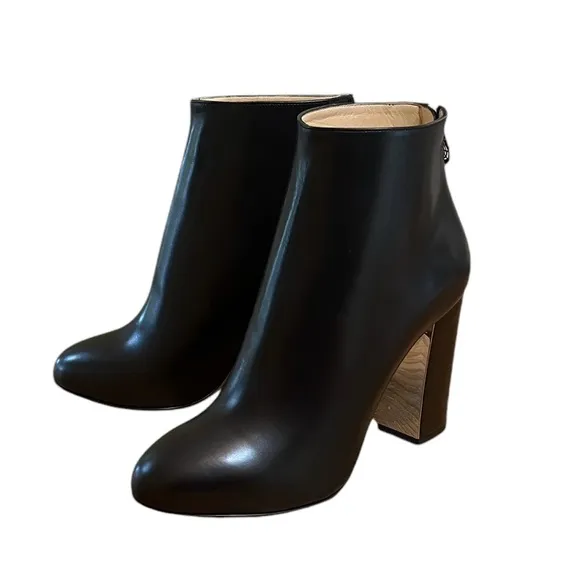 NEW Charlotte Olympia Black Leather Zip-up Ankle Boots Size 38 EU