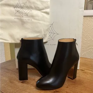 NEW Charlotte Olympia Black Leather Zip-up Ankle Boots Size 38 EU