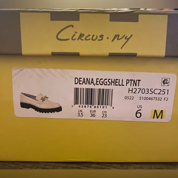 NEW- CIRCUS BY SAM EDELMANDeana Lug Sole Bit Loafers. Color: EGGSHELL. Size 6