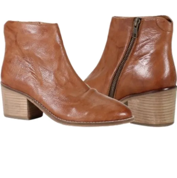 New Diba True Women's Cognac Color Leather Ankle Boots Size 7.5