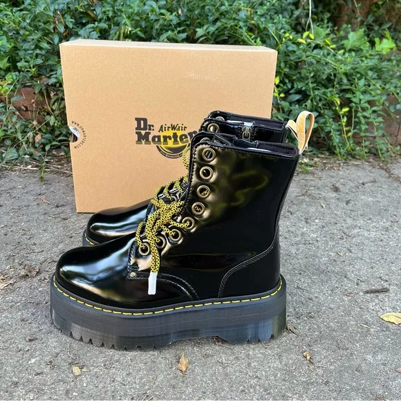 NEW Dr. Martens Vegan Jadon Max Platform Boots Size 10