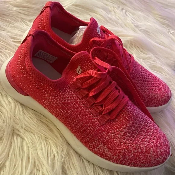 New FABLETICS everyday sneakers