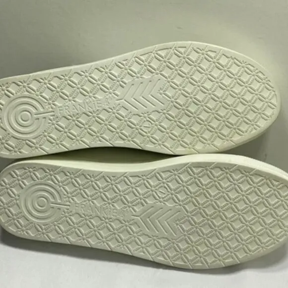 NEW FRANKIE4 Women's Billie Sneakers Size 7 Sneakers Low-Top Side Zip Round Toe