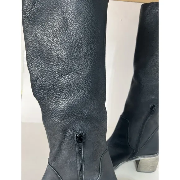 New Free People Women’s Essential Black Knee-High Leather Boots ~Size 38, US 7.5