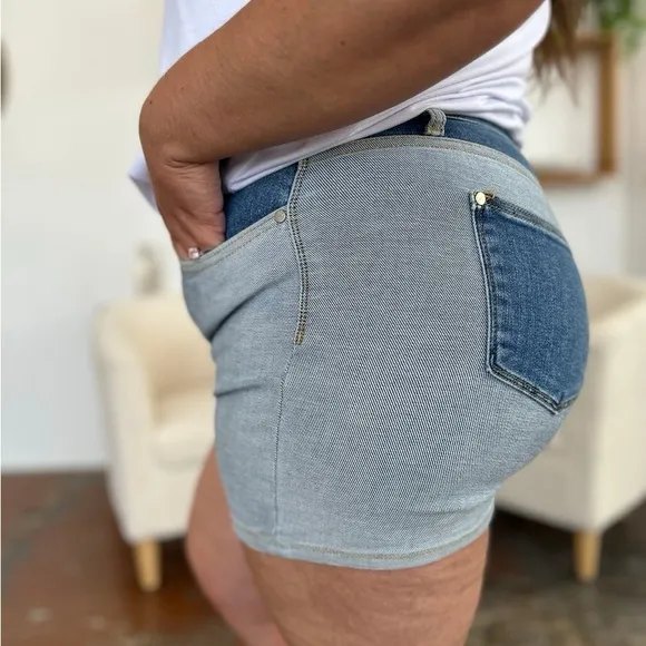 NEW Judy Blue PLUS   REG Size Beach Daze High Waisted Color Block Denim Shorts