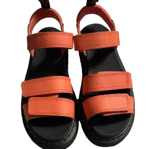 New kid’s Dr Martens Velcro strap sandals 4