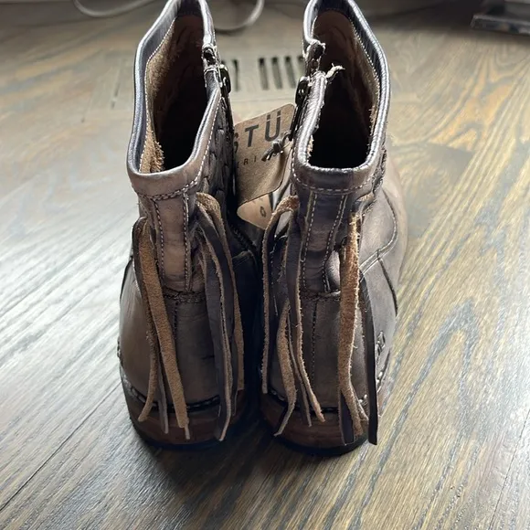 NEW!!! Ladies Bed Stu Craven Taupe Distressed Leather Boots Size 8.5M