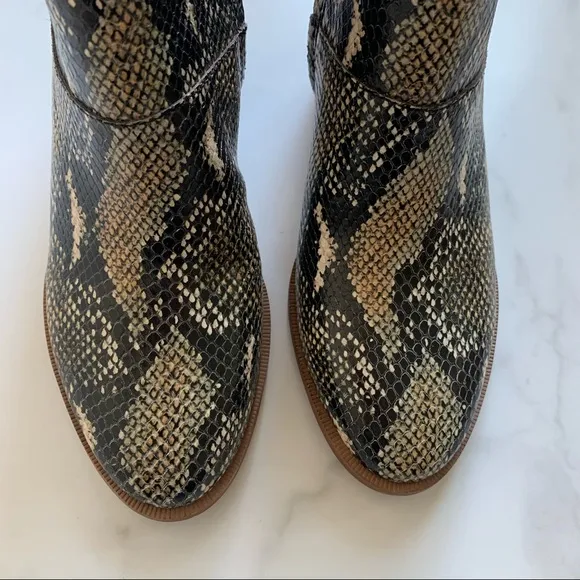 New Madewell The Rosie ankle boots in snake embossed leather Size 7