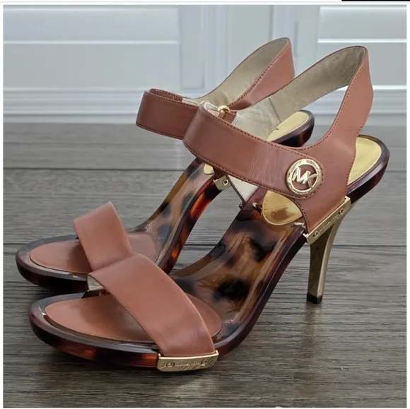 New 🐆 Michael Kor New Lani Sandal BrownLeather w/ Gold Emblems and Heel Size 10