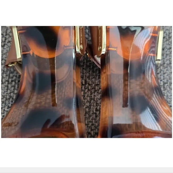 New 🐆 Michael Kor New Lani Sandal BrownLeather w/ Gold Emblems and Heel Size 10