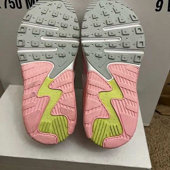 New Nike Air Max Excee white arctic punch kids size 10.5c