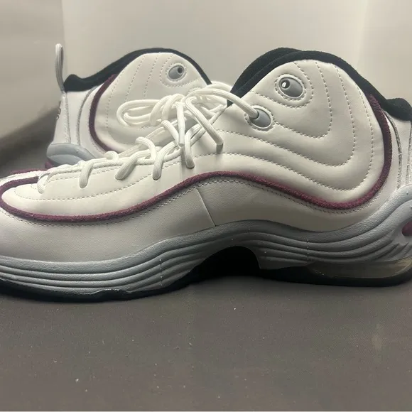NEW Nike  AIR PENNY II  SZ  MEN'S SZ 12.5/WMNS SZ 14. Brand new.