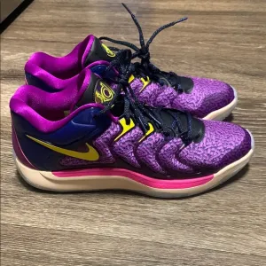 New Nike KD Kevin Durant 17 “Travel Ball” Sneakers