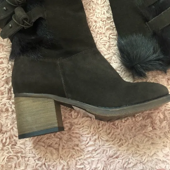 NEW NWT Bearpaw Madeline Suede/Fur Boots 9,10