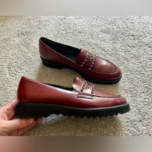 New Paul Green Sofia 7.5 Uk/ 10 US Burgundy Stud Lug Sole Leather Penny Loafers