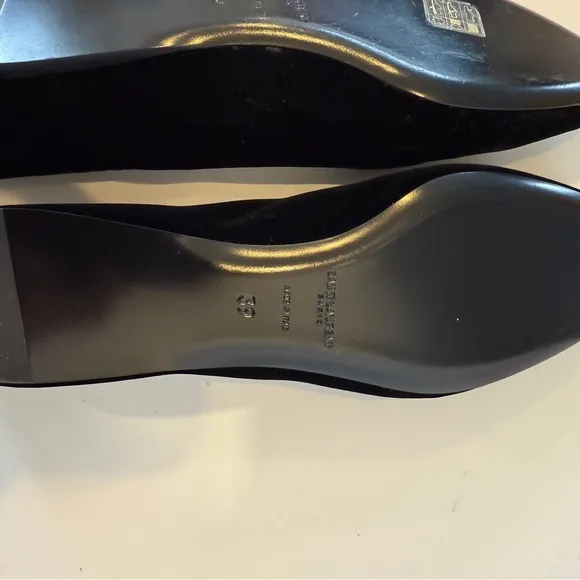 NEW Saint Laurent Gio Velvet Flat in Black Almond Toe 39/8.5-9