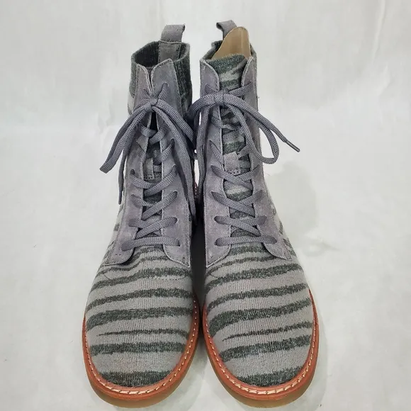 New Sofft Womens Landee Grey Tiger Lace Up Knit Combat Boots Shoes Leather