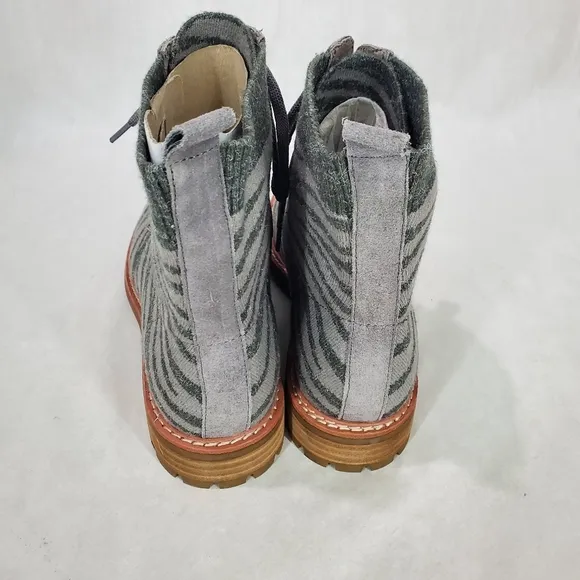 New Sofft Womens Landee Grey Tiger Lace Up Knit Combat Boots Shoes Leather