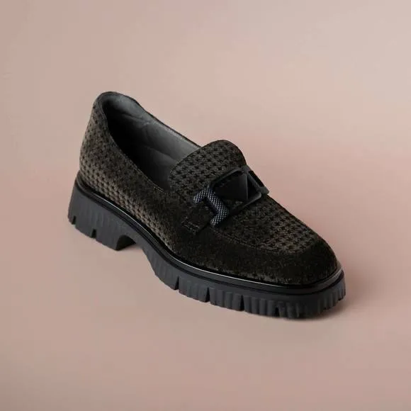 NEW SOFTWAVES women's varena loafers in black/brown houndstooth