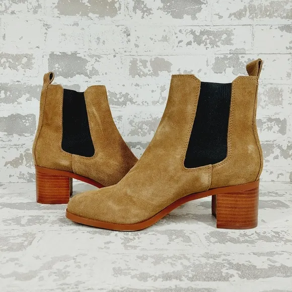 NEW Steve Madden Rhiannon Chelsea Tan Suede Block Heel Ankle Boots i171
