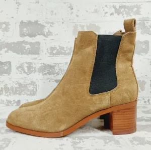 NEW Steve Madden Rhiannon Chelsea Tan Suede Block Heel Ankle Boots i171