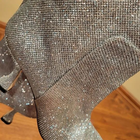 NEW STUART WEITZMAN  crystal SILVER  Boots
