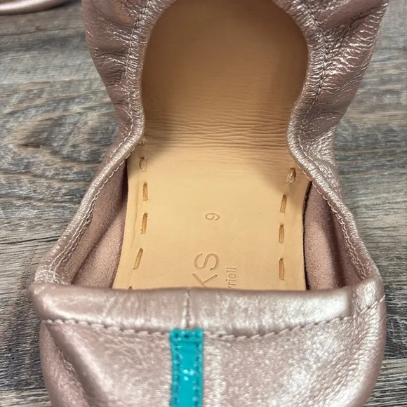 NEW Tieks NAUGHTY Metallic Bronze Flats Size 9