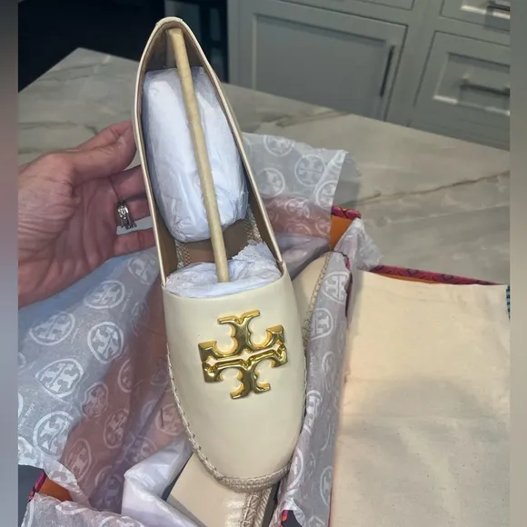 NEW Tory Burch Espadrille, soft cream leather, 1/2” jute &amp; rubber sole,  size 11