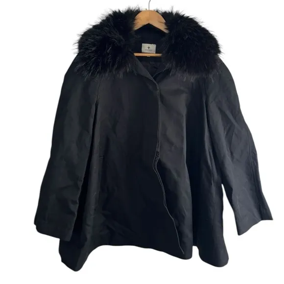 New! Tuckernuck Fur Collar Cecile Swing Cape